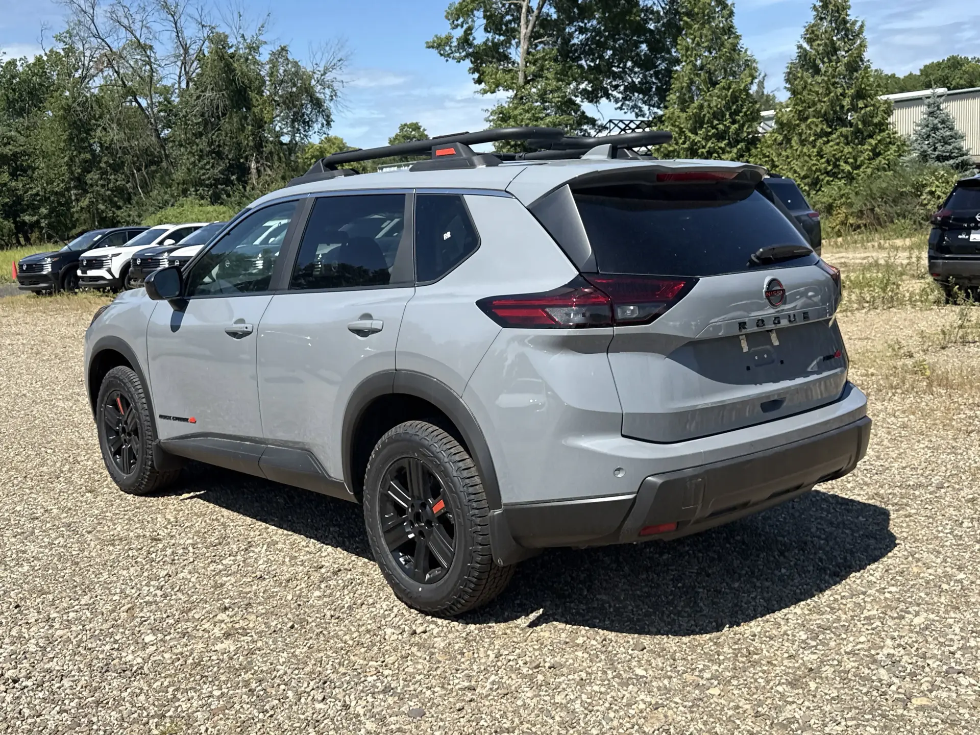 Nissan ROgue With Boulder Gray Pearl Color