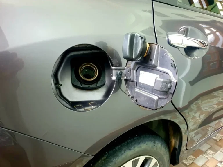 Nissan Rogue Gas Tank Cap